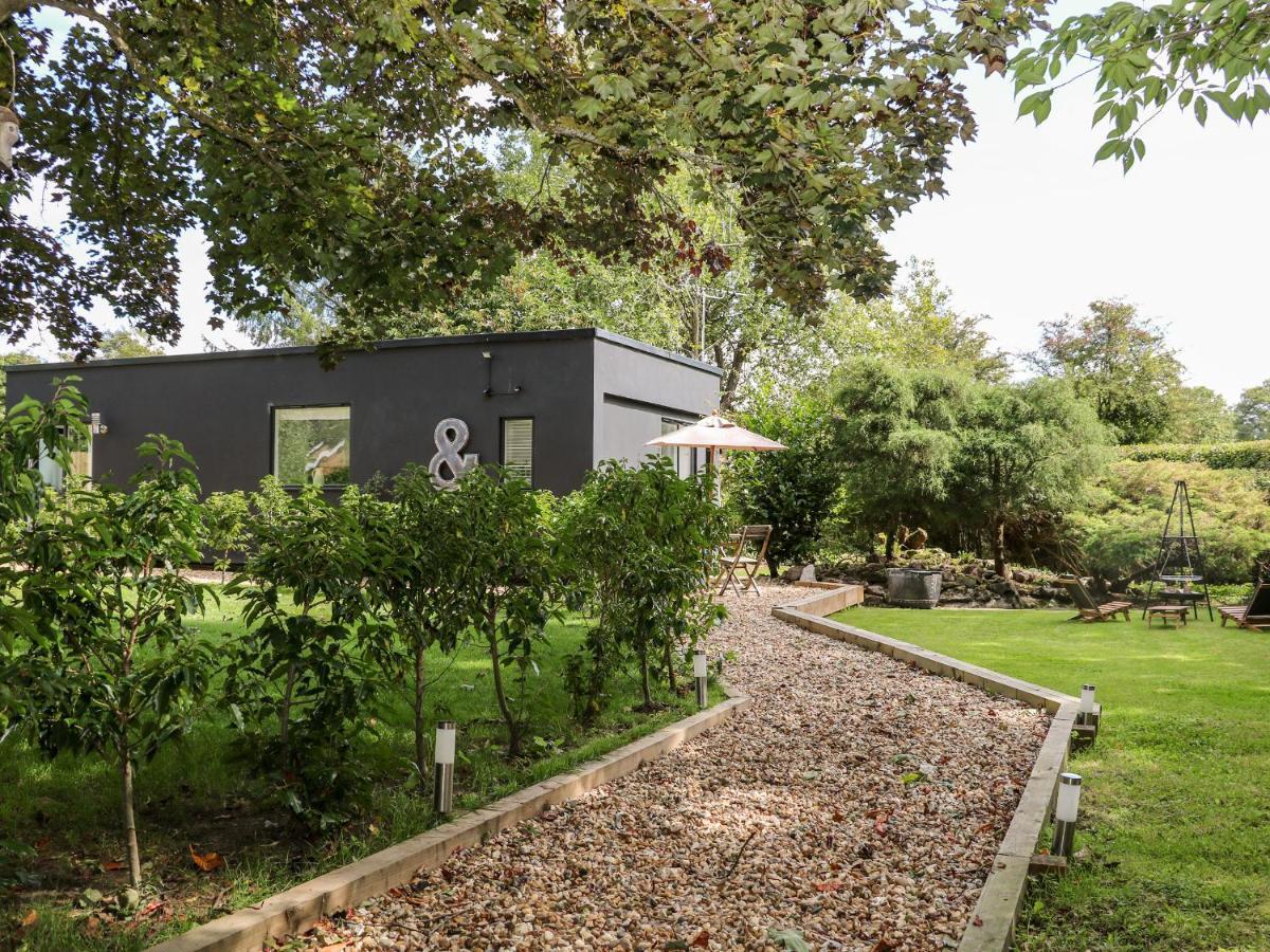 Kub House Villa Tring Luaran gambar